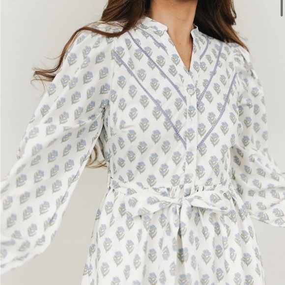 Shop Henly Lily Floral Midi Dress - Picture 4 of 10